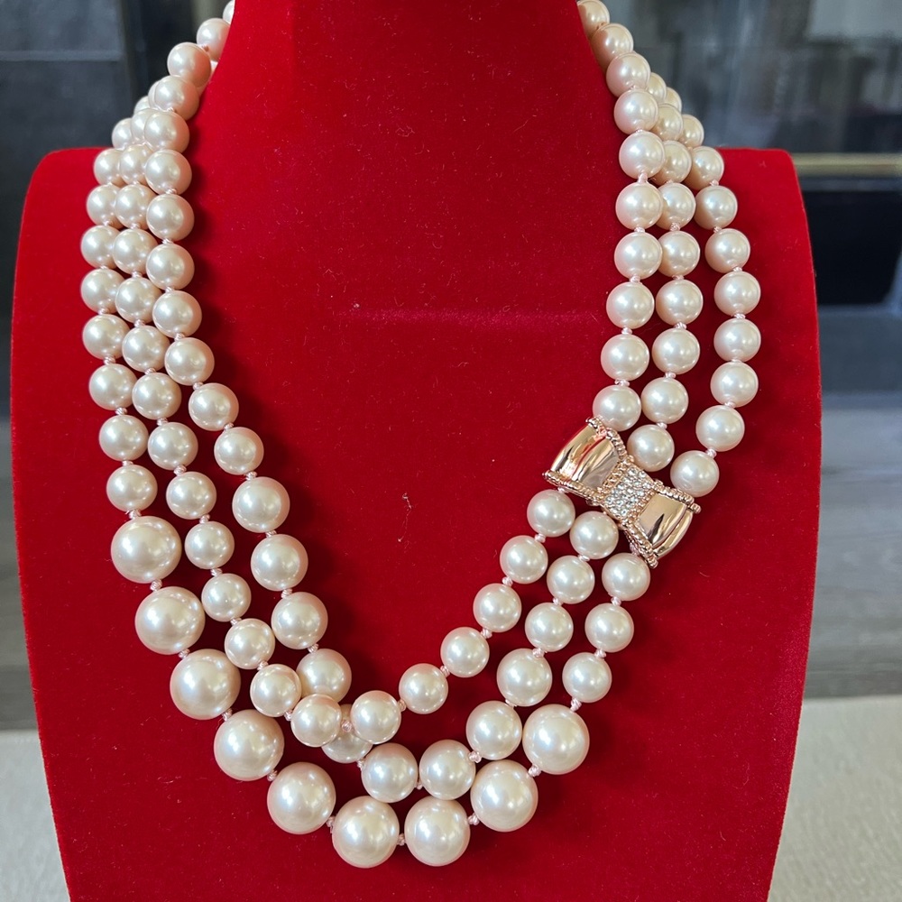 KATE SPADE | Moon River Triple Strand | Pearl Necklace